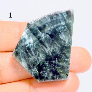 Pietra preziosa a fetta di serafinite Cabochon Pietra di serafinite, Pietra preziosa sciolta a fetta di serafinite naturale, Regalo di pietra di serafinite per lei (come da immagine)