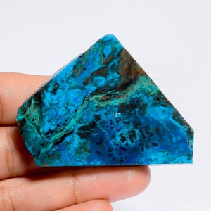 Crisocolla naturale a forma di fetta grezza, pietra preziosa sciolta per la creazione di gioielli, 111 carati, 53 x 39 x 5 mm (fetta come da immagine)