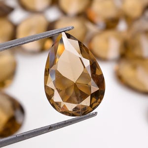Cristalli di quarzo fumé a punta a forma di goccia, pietre di strass, per la creazione di gioielli, dimensioni 10 x 14 mm (pietra come da foto)
