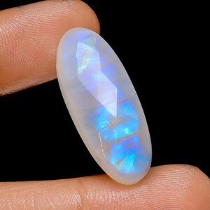 Pedra da lua natural em formato oval facetada, pedra preciosa solta cortada, pedra da lua para fazer joias 22 Ct. 29X10X6 mm (pedra como na imagem)