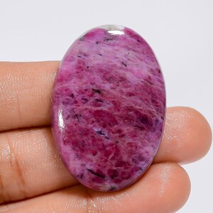 Cabochon de rubis naturel, cristal de rubis rose, pierre précieuse de rubis en vrac, pierre de rubis polie des deux côtés, forme ovale 37 x 25 x 5 mm (pierre comme sur la photo)