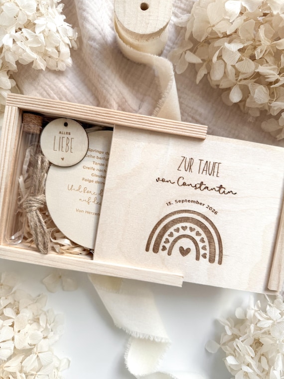 Personalisiertes Geldgeschenk zur Taufe aus Holz | Taufgeschenk für Geld mit Gravur