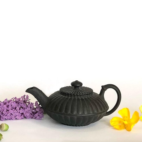 ヴィンテージ ウェッジウッド「ワイルドストロベリー」ファインボーン