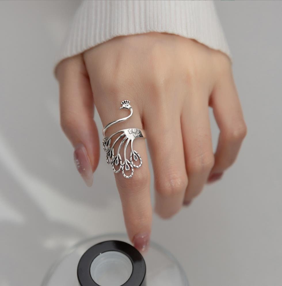 Amazon.com: Boho Sterling Silver Fingernail Ring: Unique Nail Armor,  Adjustable Fingertip Ring, and Claw Ring - A Bold Statement Piece and  Protective Finger Armor : Handmade Products