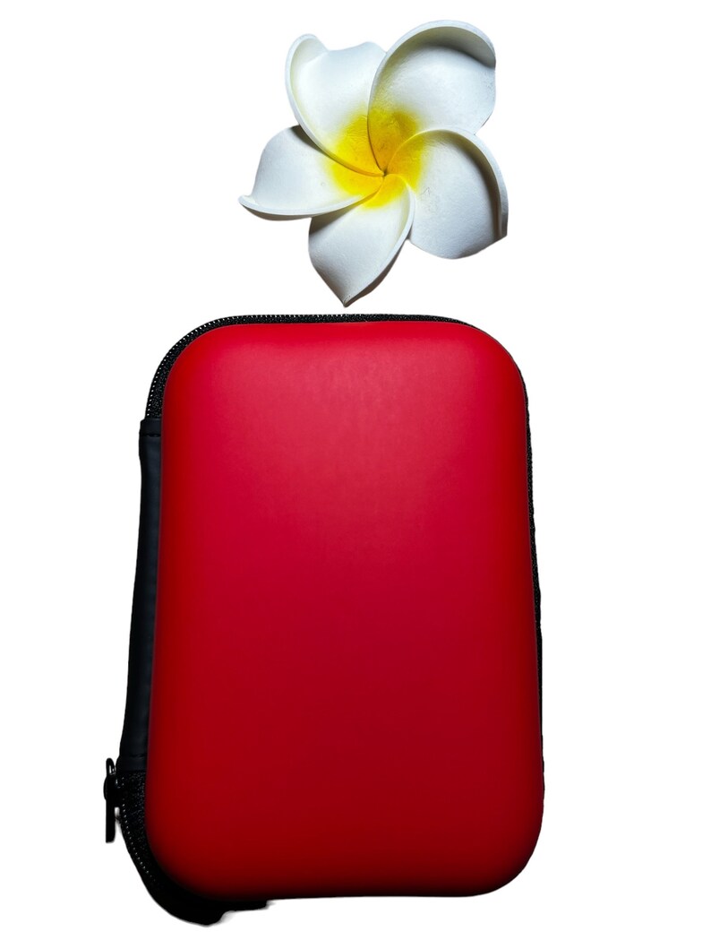 Pochette personnalisée, range câbles de voyage ou batterie externe, idée cadeau Rouge