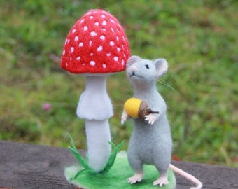 Needle felted mouse with toadstool sculpture, needle felted animal, toadstool ornament, toadstool home decor