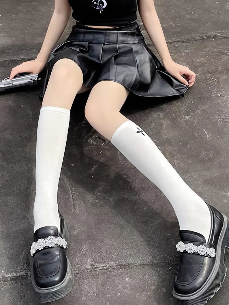 Cool Cross Calf Spicy Girl Socks Winter Cotton Mid Thigh Socks Outside