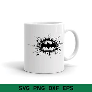 K&ouml;nnte beinhalten: Wei&szlig;e Keramiktasse mit einem schwarzen Batman-Logo-Design. Das Logo ist von einem gebrochenen Kreis umgeben, als ob das Logo die Oberfl&auml;che durchbrochen h&auml;tte.