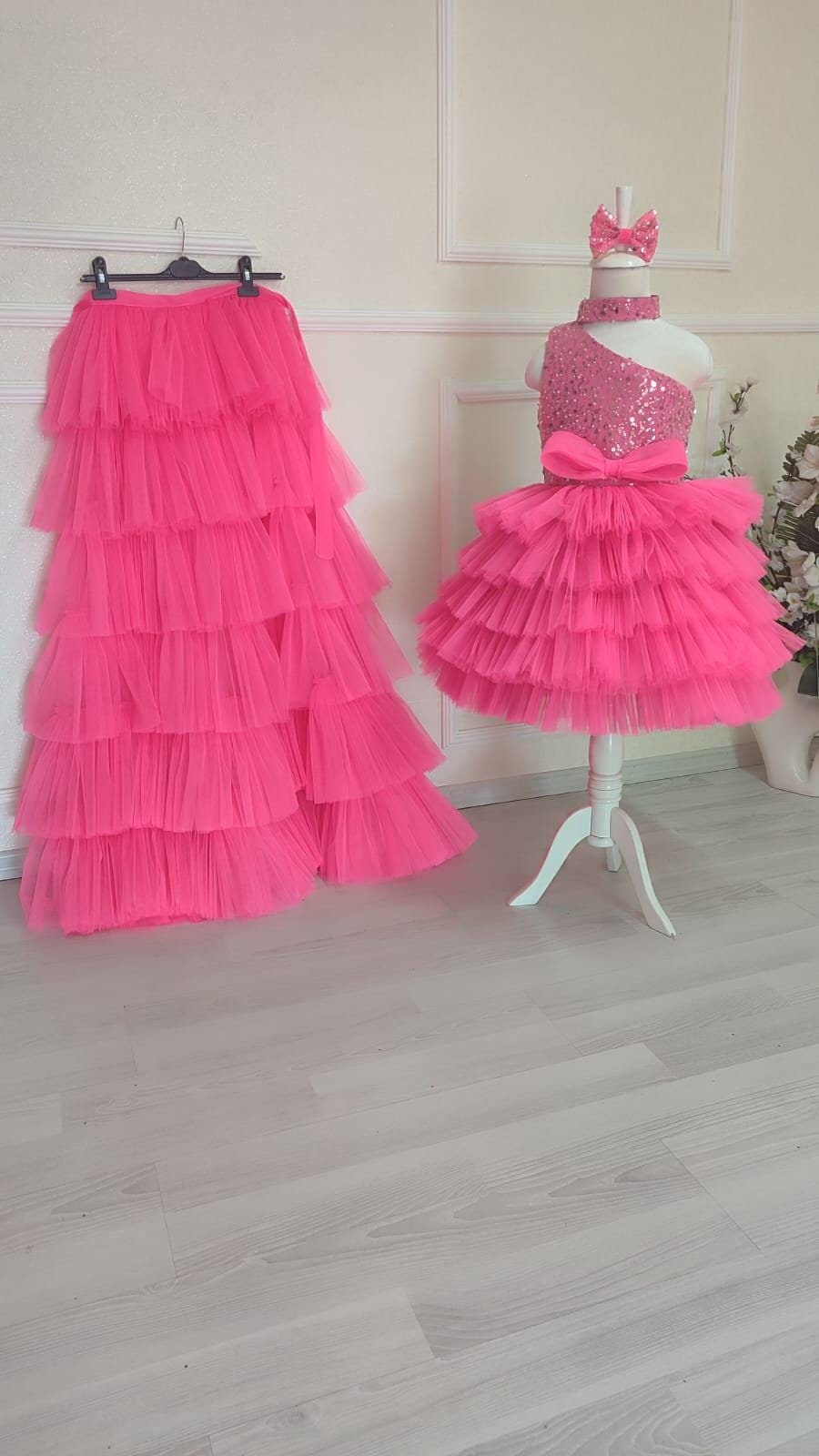 strapless open back dress Fleurine Hot Pink Floral Appliqué Mini Dress, S / Pink