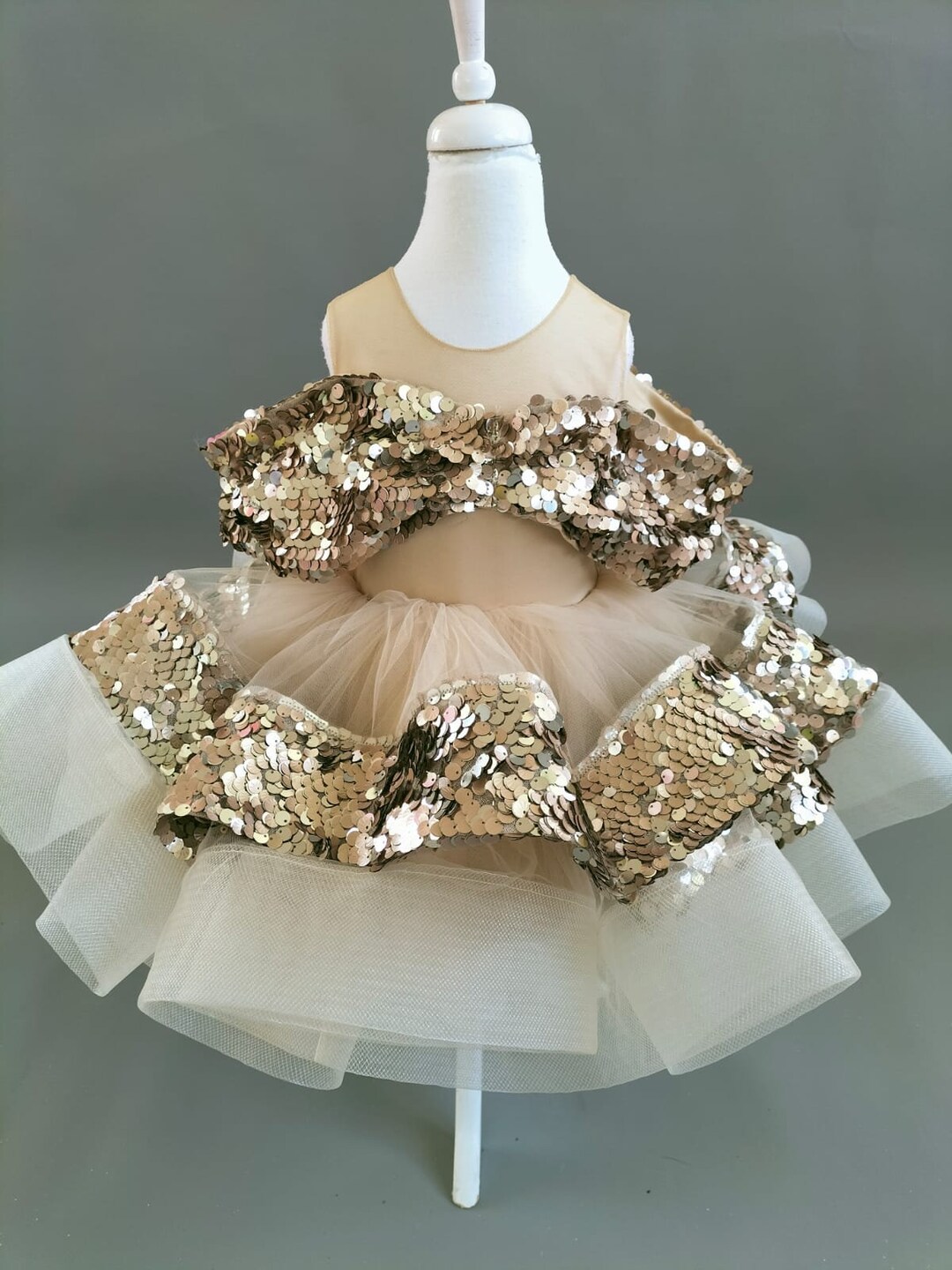 Timeless Gold Wedding Dresses for Kids – Elegant & Timeless Child Gowns