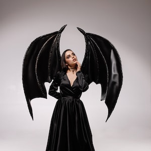 Bat Wings Costume, Demon Wings Black for Halloween, Adult Dragon Costume, Black Dragon Wings Cosplay