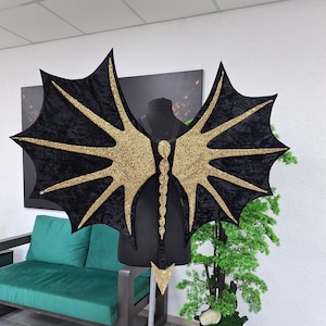 Black dragon wings cosplay, small bat wings costume, black bat wings harness, cosplay wings costume,  anime Halloween costume wings