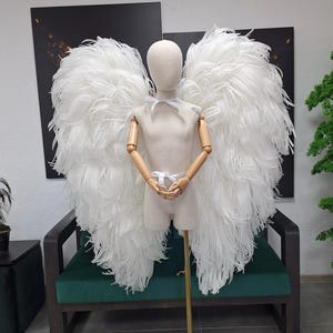 Alas de ángel blancas espectaculares de 100 cm (39 pulgadas), alas de novia Isolon hechas a mano, elegantes alas para fotos de boda para adultos, alas de ángel blancas para disfraz.
