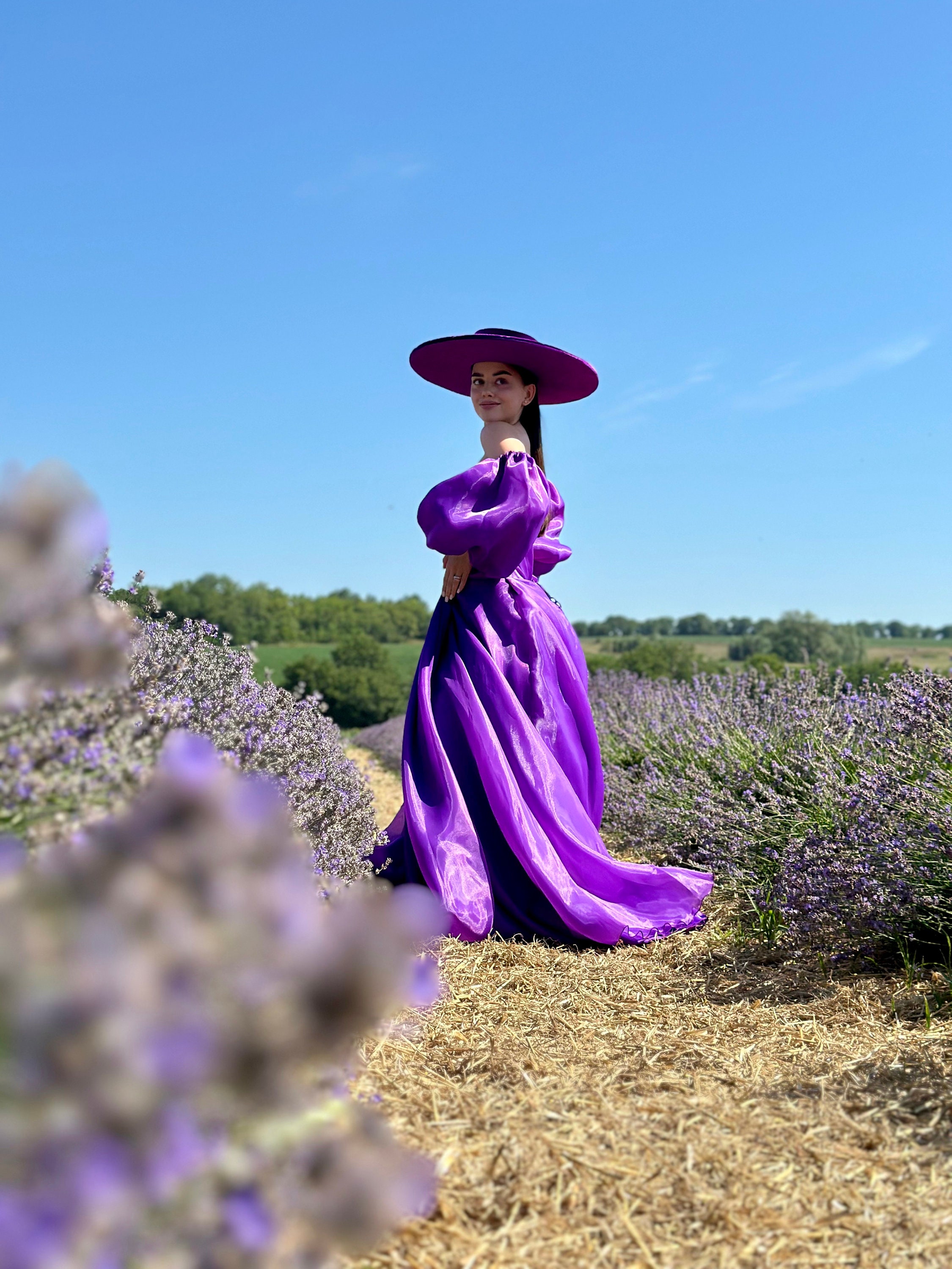 Purple Wide Brim Hat for a Photo Shoot Woman Costume Hats  display picture 2