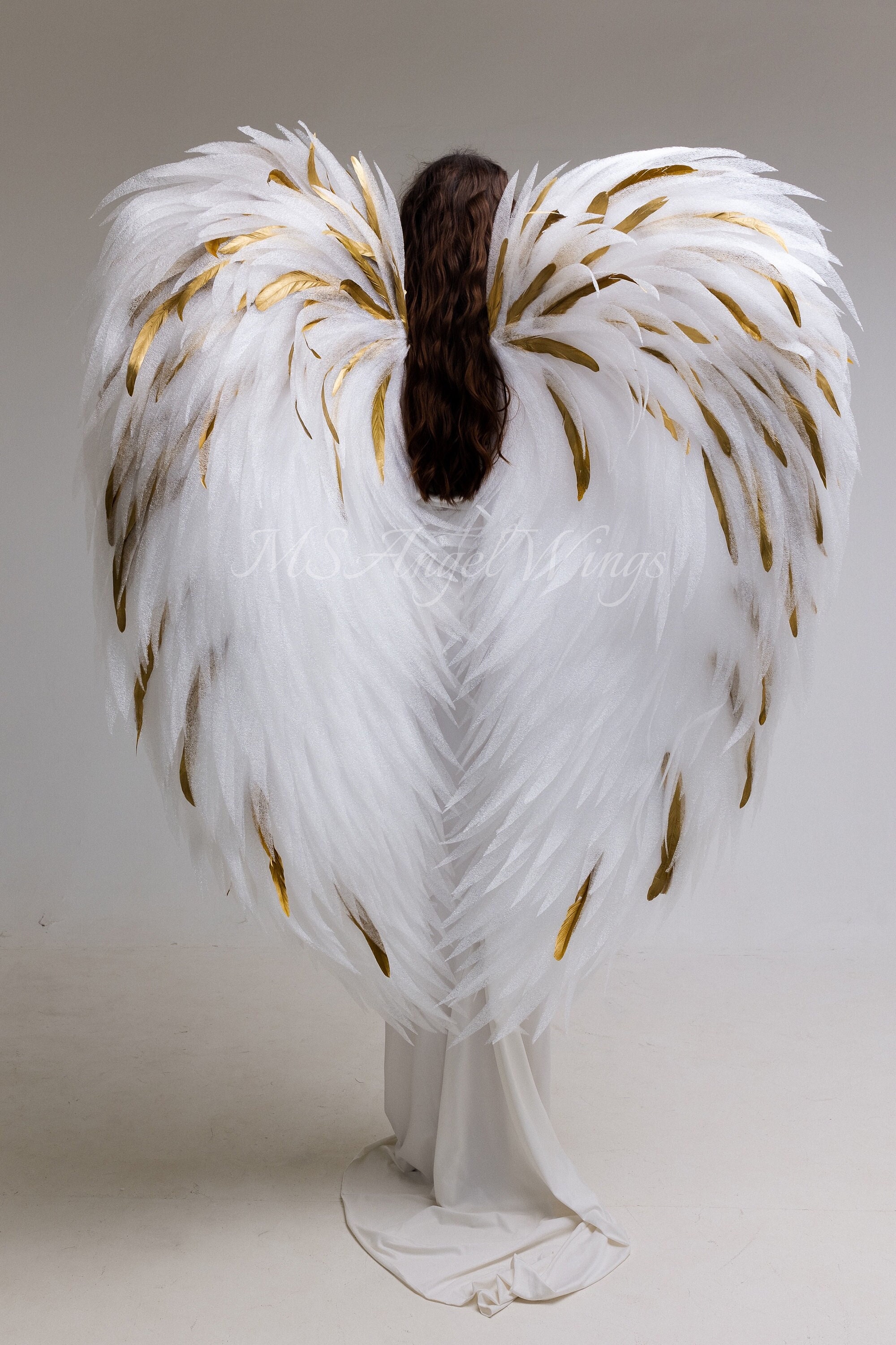 アンティーク雑貨 Pure White Angel Wings. White Angel Wings With Natural Golden Feathers for Photo Shoot