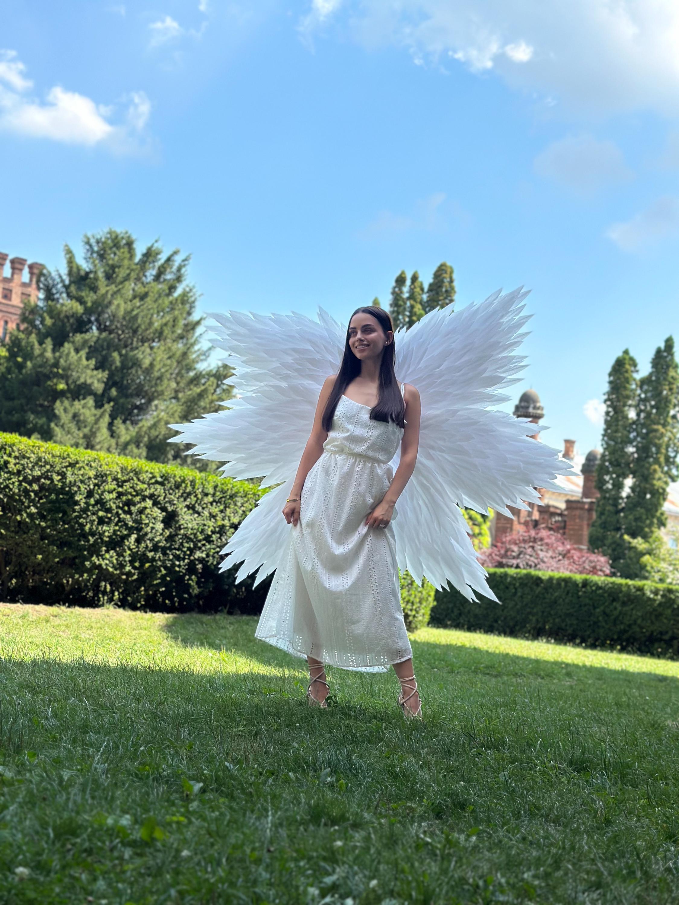Treatürself angel wings dress Large White Biblically Accurate Angel Wings, Six Winged Seraph