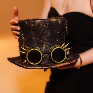 Steampunk Top Hat with Gold Goggles main image 1