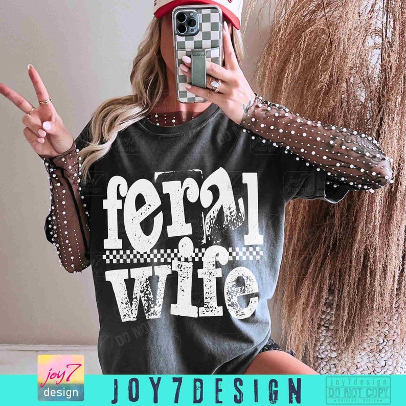 Verwilderde vrouw png grappige vrouw png Sassy sarcastische vrouw shirt png trendy vrouw retro design cadeau voor vrouw retro geruit png verdrietig origineel afbeelding 3