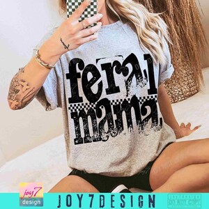 Wilde Mama PNG Lustige Mama Png Sassy Sarkastische Mama Shirt Png Trendy Mama retro design Distressed Retro Kariert lustig Muttertag ORIGINAL Bild 6