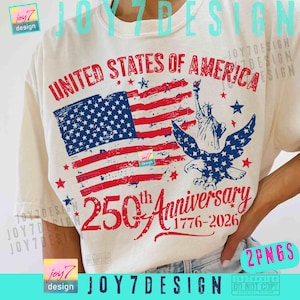 Pode incluir: Camiseta creme com uma bandeira americana desgastada, Estátua da Liberdade e águia estrelada. Texto: "UNITED STATES OF AMERICA" e "250th Anniversary 1776-2026". Design patriótico.