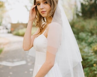 2 layer Simple Fingertip wedding veil – Short bridal fingertip raw edge veil – Hip to waist length tulle wedding veil - ivory 2 Tier veil