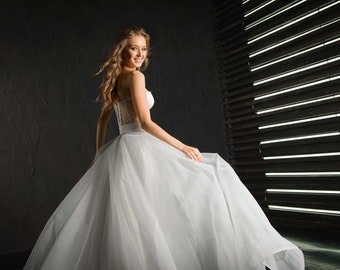 Tulle bridal skirt with horse hair hem — Overskirt detachable train — Ballgown skirt — Wedding train attachable — Add on bridal separates