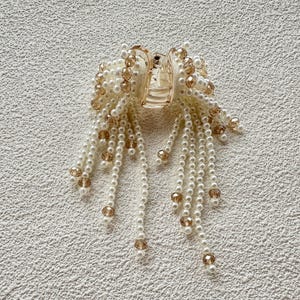 パールビーズヘアクリップ、女性用ヘアクリップ、ヘアジュエリー、ロングヘア用クリップ、ヘアクリップ、パールヘアクリップ、繊細なヘアクリップ、女の子らしいヘアクリップ