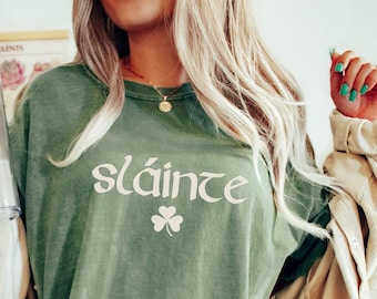 Slainte Irish Shirt, St. Pattys Day Shirt, Comfort Colors T-Shirt, Shamrock Shirt, vierblättriges Kleeblatt, irisches Shirt, Trinkshirt, St. Patricks Day T-Shirt