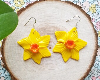 Daffodil Earrings | Cottagecore Nature Jewelry | Handmade Polymer Clay Flower | Welsh Accessories | Prairie Style | Fairycore Folk Fashion