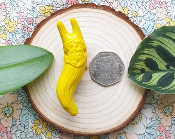 YELLOW SLUG PIN | Handmade Nature Brooch | Cottagecore Hobbit Jewellery | Fairycore Polymer Clay Accessories | Goblincore Gifts