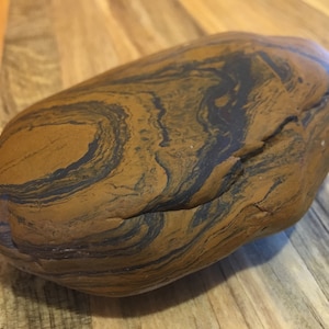 1lb 2oz Banded Iron Formation, Genesis Stone, Viewing Stone Rock Art! FL-55-1