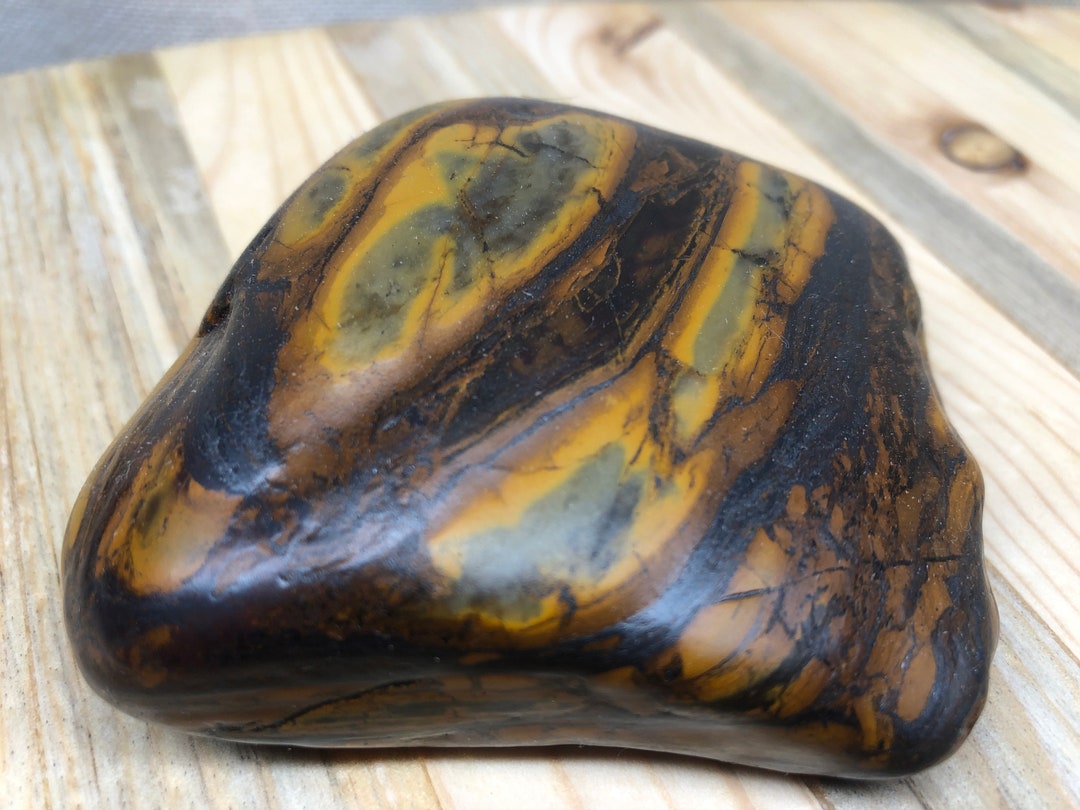 9oz Genesis Stone Viewing Rock – Natural Banded Iron Formation for Zen ...