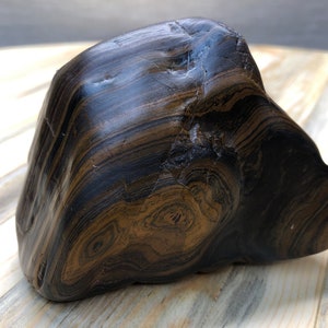 1lb 3oz Banded Iron Formation, Genesis Stone, Viewing Stone Rock Art! CA-99-Q