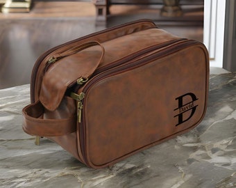 Borsa da toilette in pelle da uomo personalizzata, borsa da viaggio con nome personalizzato, kit Dopp in pelle, regalo per papà/uomo/lui, regali dello sposo, regalo di anniversario