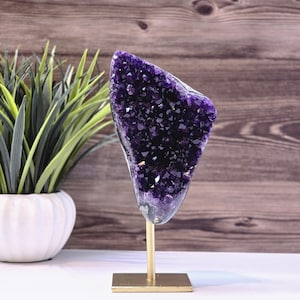 Extra Quality Amethyst with Metal Stand, Crystal for home decor, Uruguayan Amethyst, Healing Crystal | WHOLESALE PRICES AVAILABLE |