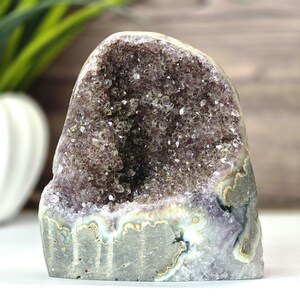 Natural Amethyst Geode with Soft Purple Crystals – Unique Mineral Decoration from Uruguay