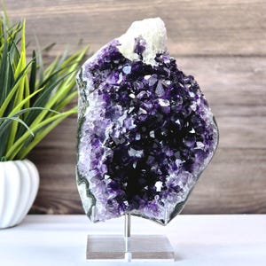 Natural Amethyst Geode with Calcite – Unique Mineral Decoration from Uruguay