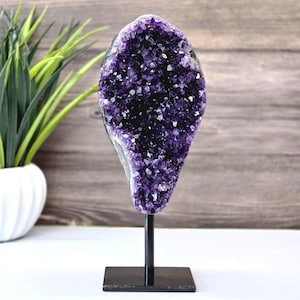 Tall Amethyst Geode on Stand – Deep Purple Crystal Statement Decor