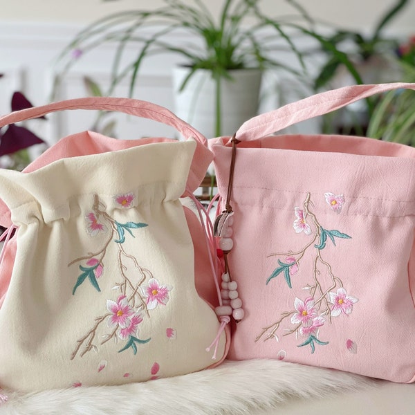 Rosa gestickte leichte kleine Segeltuchtasche mit Blumen; Vintage Tasche; hochwertige Tasche; Sakura Tasche; Nischen-Design; Versandfertig; Geburtstagsgeschenk