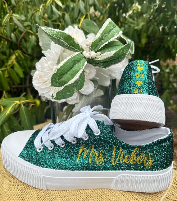 Sneakers da sposa verde cacciatore e oro glitterate con nome
