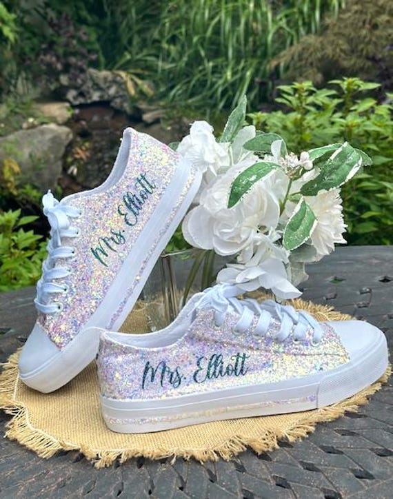 Wedding tennis shoes 60 photos — free download