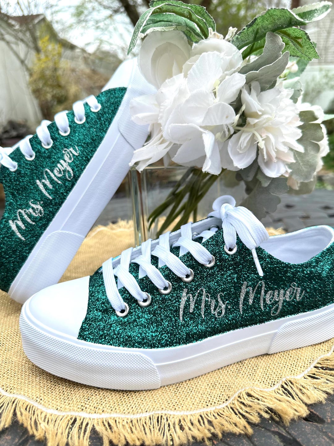 Zapatillas de boda con purpurina verde cazador y personalización - Main Image