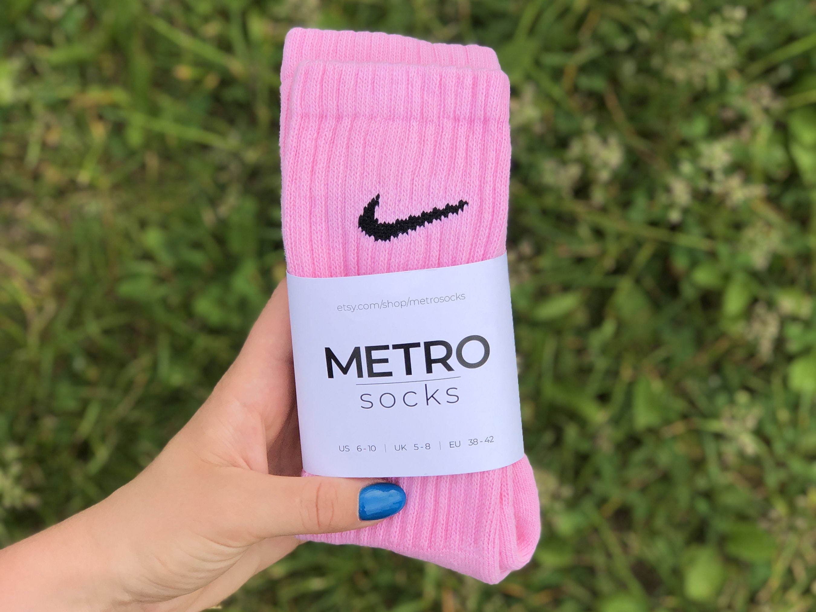 Mens pink nike socks cheap