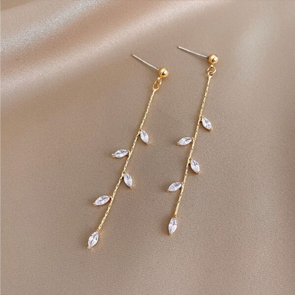 Leaf Earrings Statement Long Dangle UK • Gold Silver • Drop Sparkly Diamonte Occasion • Bridal Bridesmaid Wedding • Gift For Her • Mothers