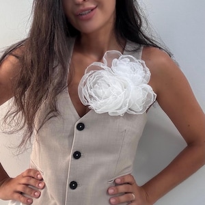 Large Organza Flower Brooch – Handmade Statement Floral Pin, White Fabric Flower Accessory for Dress, Jacket, Wedding or Gift