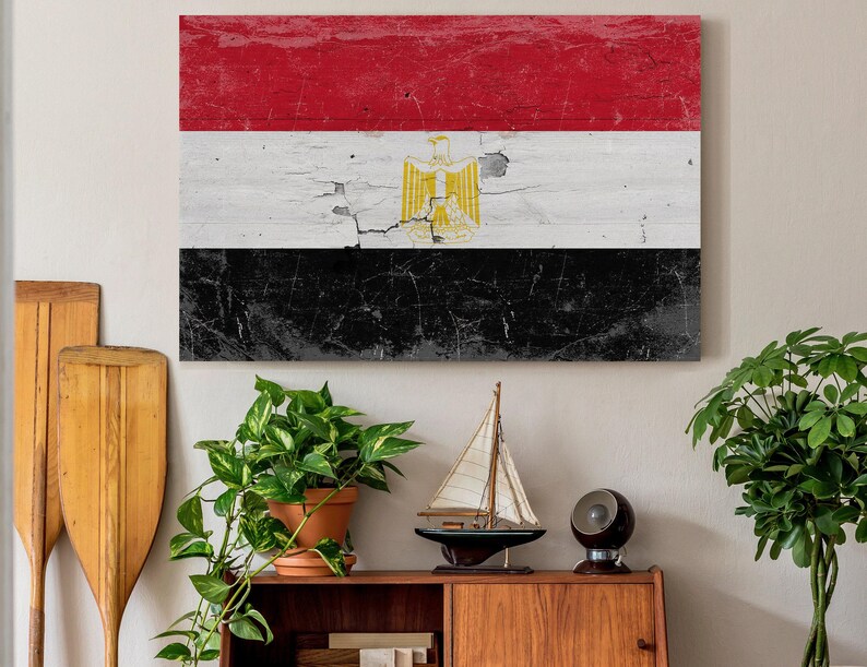 Vintage Egypt Flag Canvas Art: Distressed Wood Style image 6