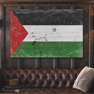 Vintage Palestine Flag Canvas Art: Distressed Wood Style imagem 7