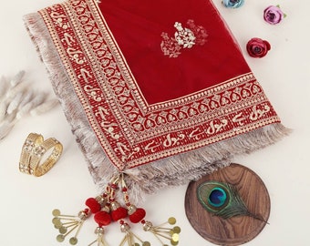 Nikah Red Dupatta nuziale: bordo Qabool Hai ricamato, rete sfrangiata