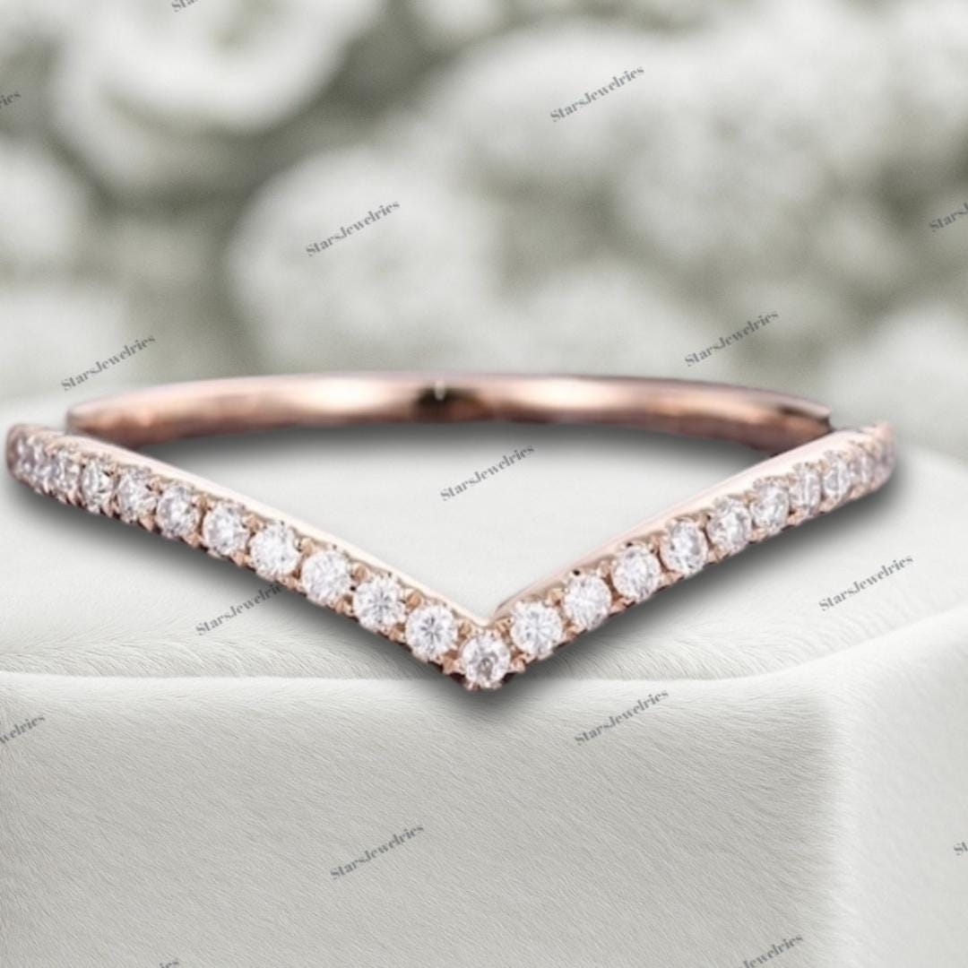 Curved Moissanite Wedding Band: 18K Rose Gold Chevron Ring - Etsy