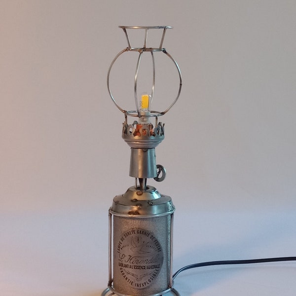 La lampe à pétrole "hirondelle"